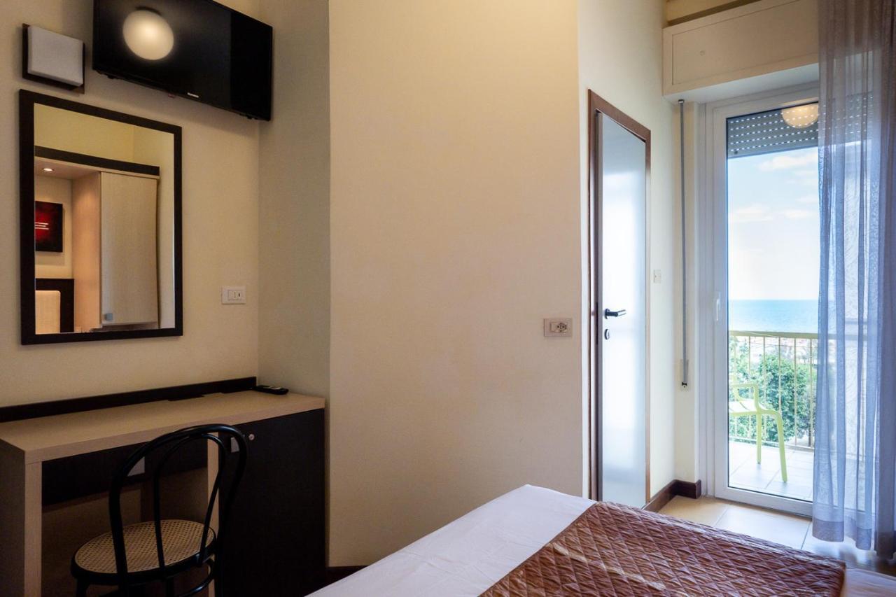 Hotel City Rimini Eksteriør billede