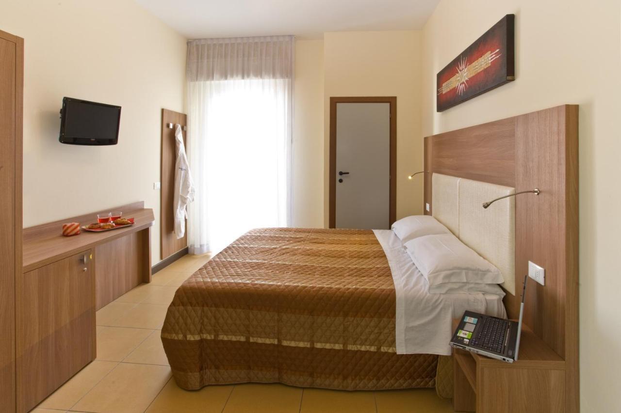 Hotel City Rimini Eksteriør billede